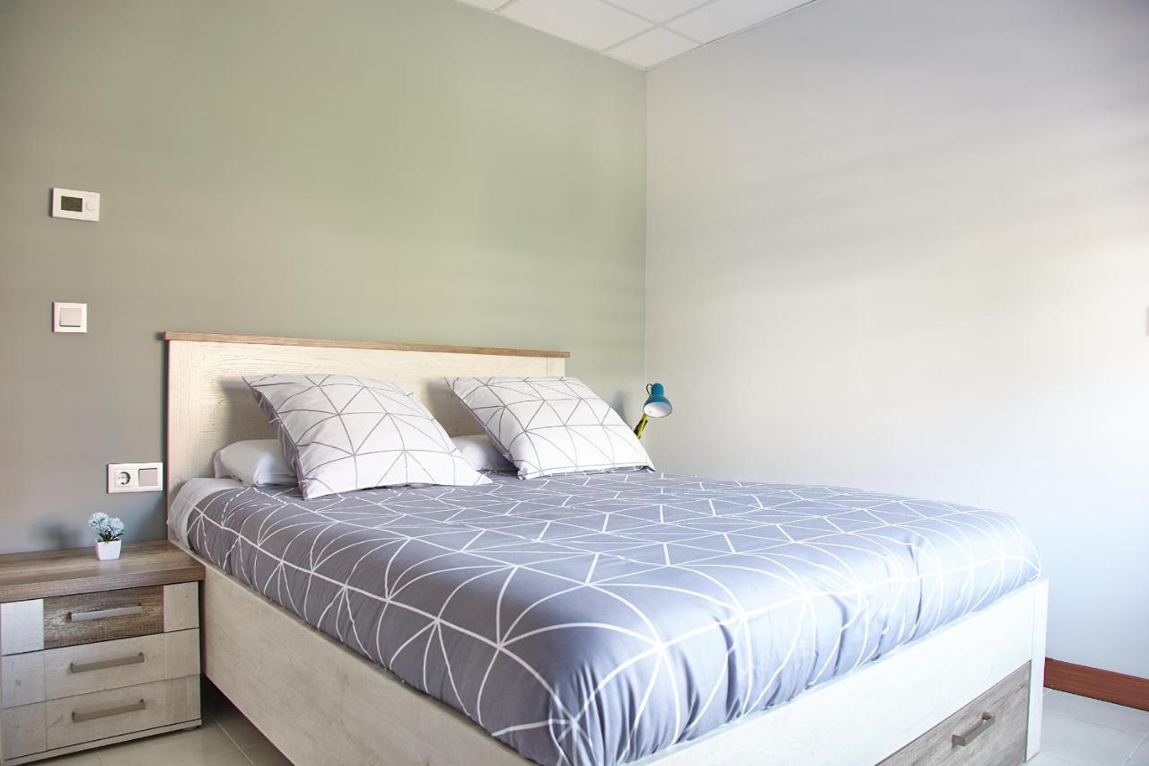 Hostal Fontanan La Pola de Gordon Экстерьер фото