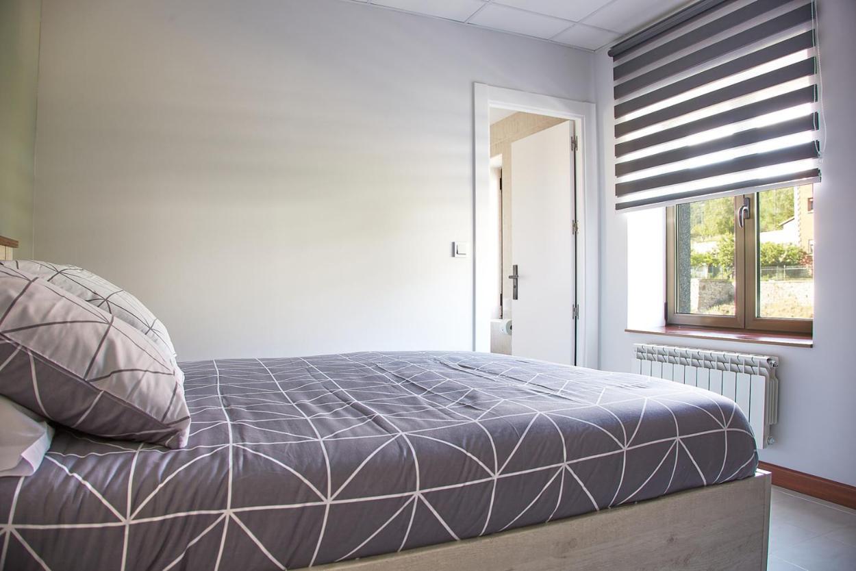 Hostal Fontanan La Pola de Gordon Экстерьер фото